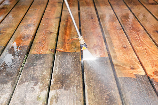 Best Deck Pressure Washing  in Navy, VA