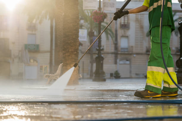 Best Pressure Washing Contractors  in Navy, VA